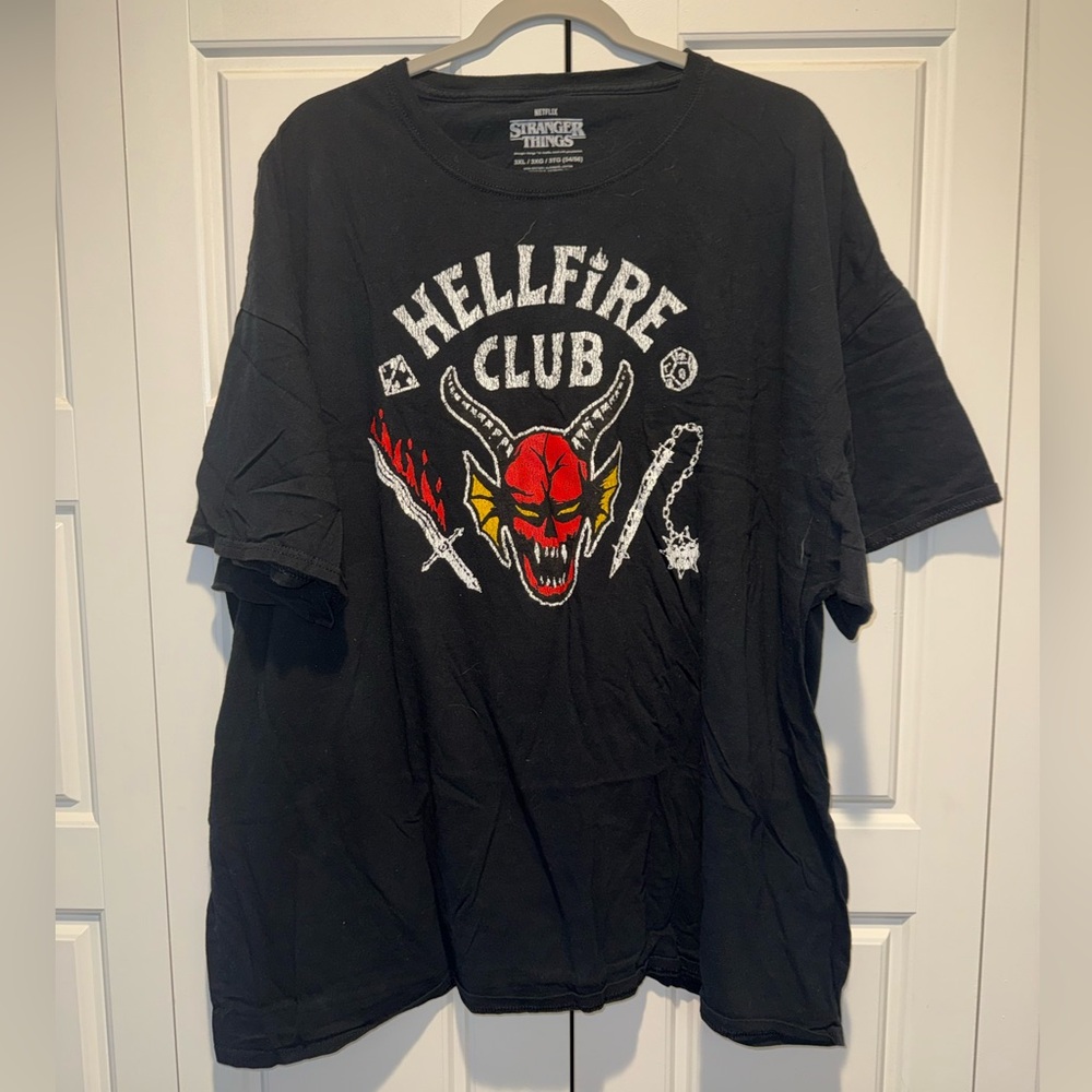 Stranger Things Hellfire Club Graphic Tee - Black - 3XL